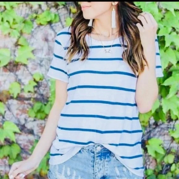 Stella & Dot | Boho Gold+White Hand-Beaded Tassel Earrings Retired - Picture 7 of 9